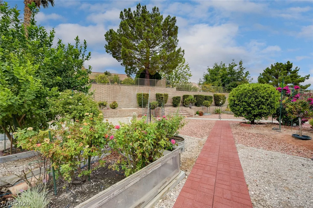 2925 Dry Ridge, Las Vegas, NV 89134