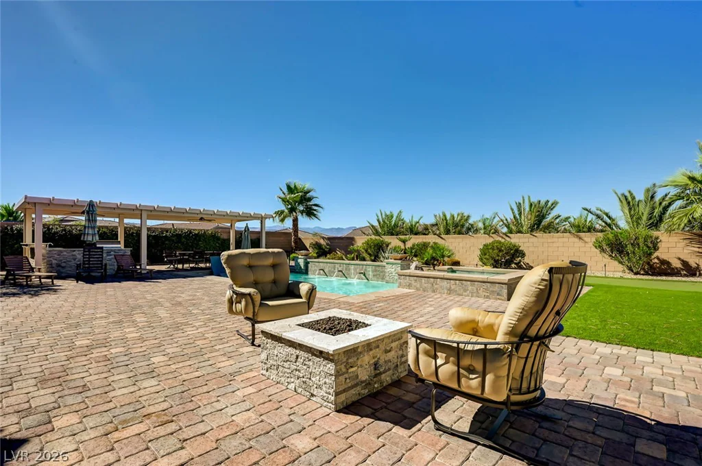6200 Carol Butte, Las Vegas, NV 89141