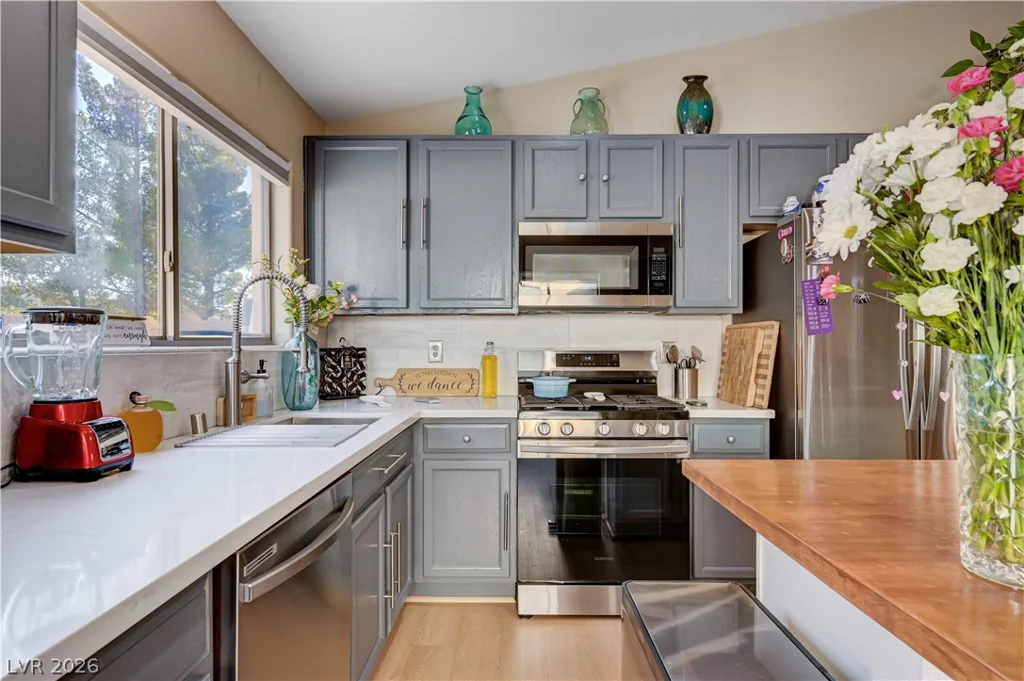 523 Braided River, North Las Vegas, NV 89084