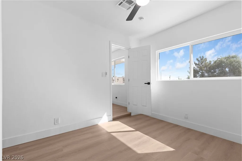 1674 D, Las Vegas, NV 89106