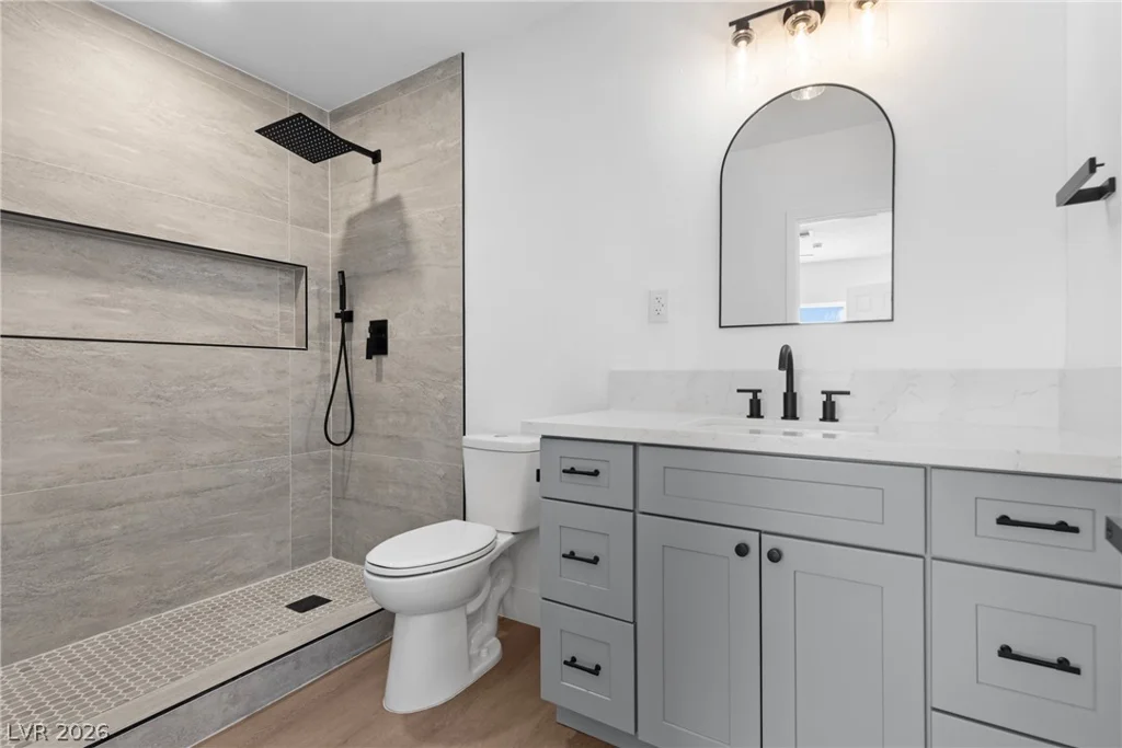 1674 D, Las Vegas, NV 89106