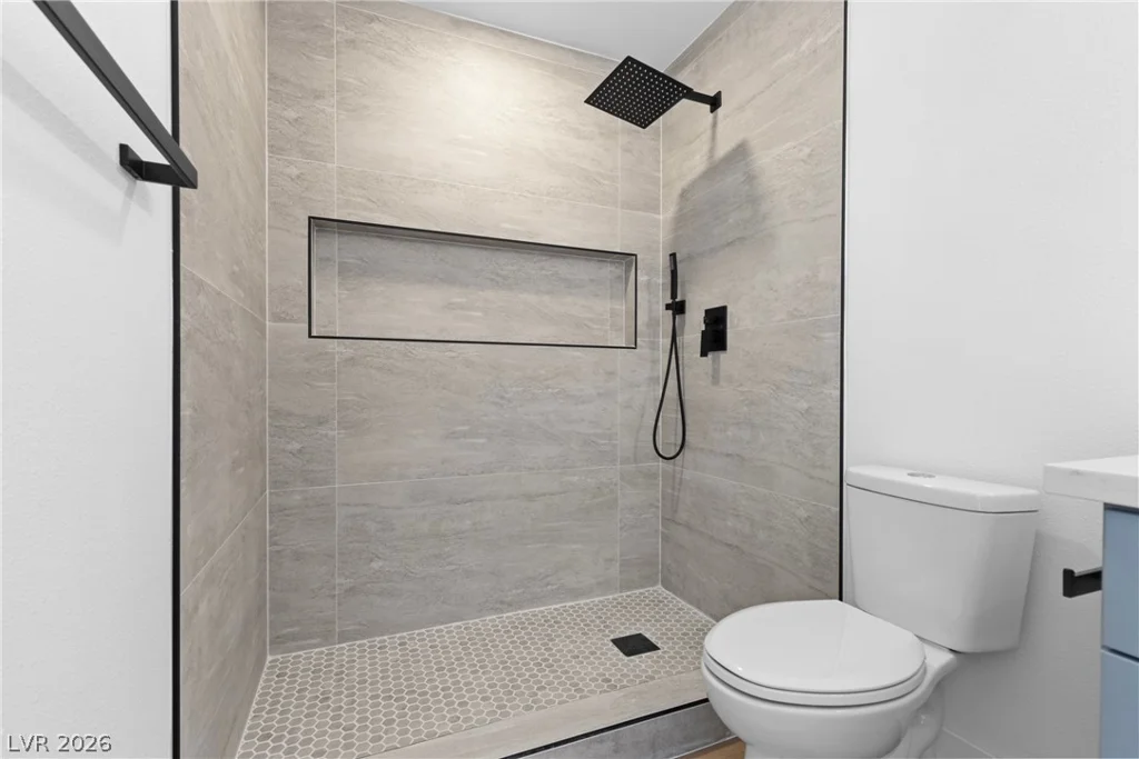 1674 D, Las Vegas, NV 89106