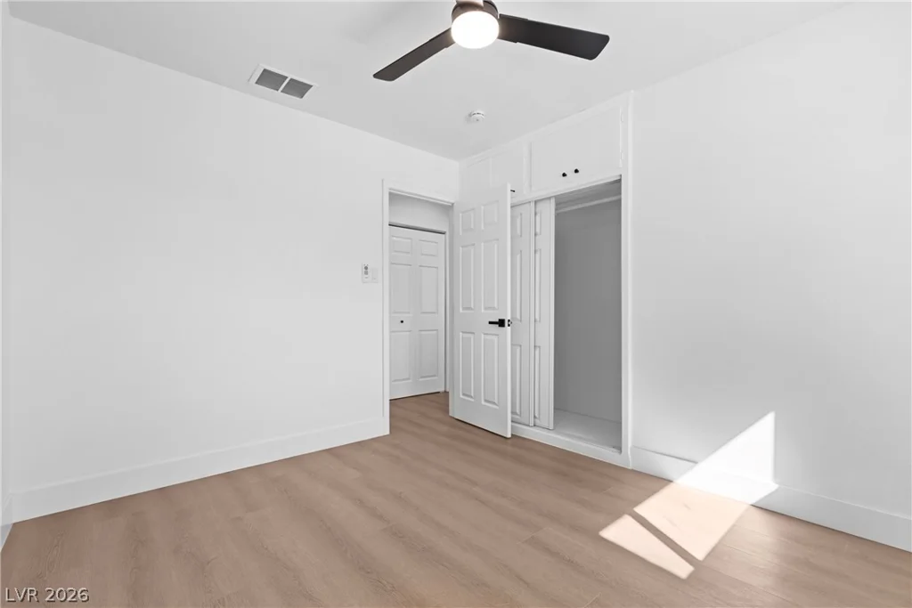 1674 D, Las Vegas, NV 89106