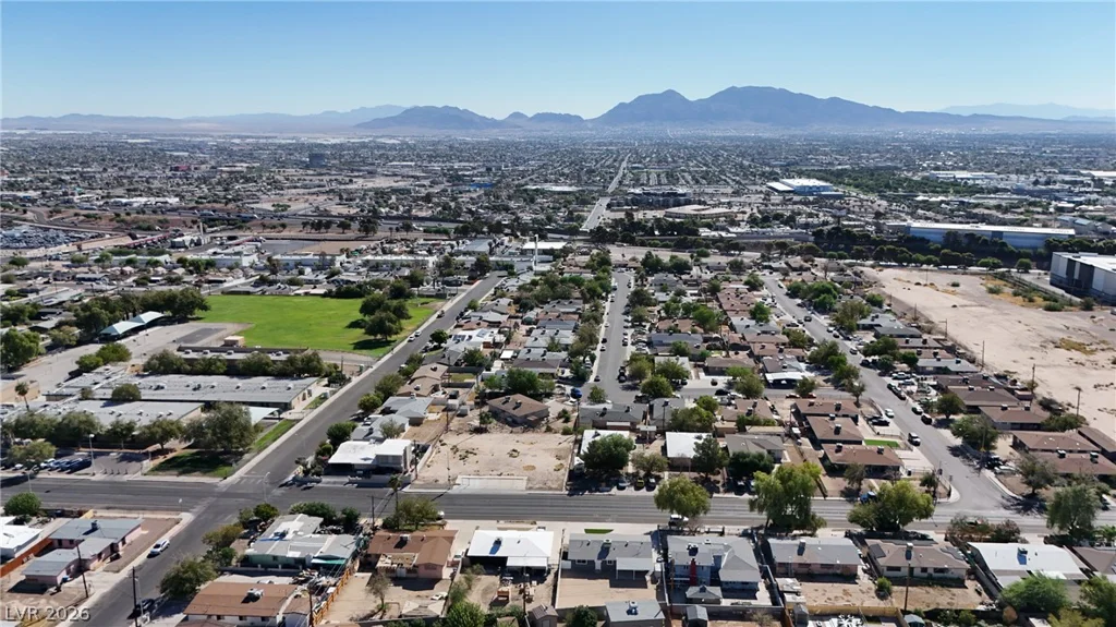 1674 D, Las Vegas, NV 89106