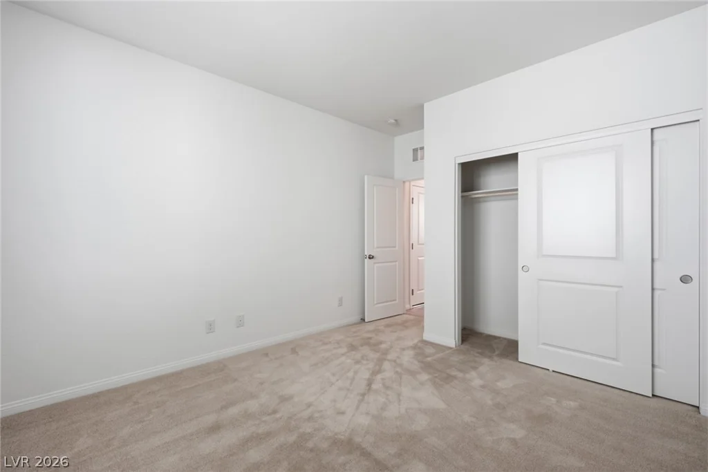 4729 Challenger, North Las Vegas, NV 89031