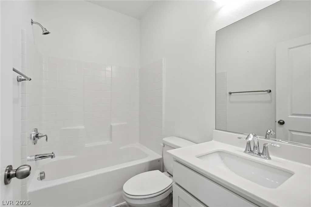 4729 Challenger, North Las Vegas, NV 89031
