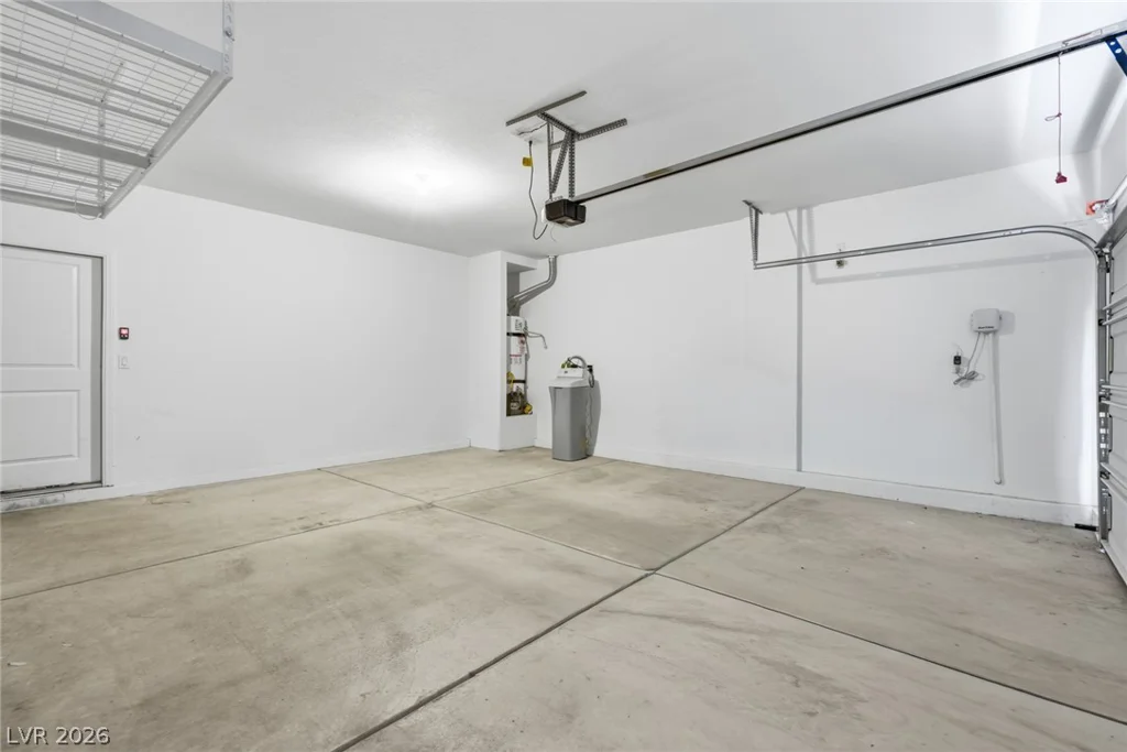 4729 Challenger, North Las Vegas, NV 89031
