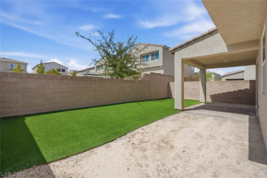 4729 Challenger, North Las Vegas, NV 89031