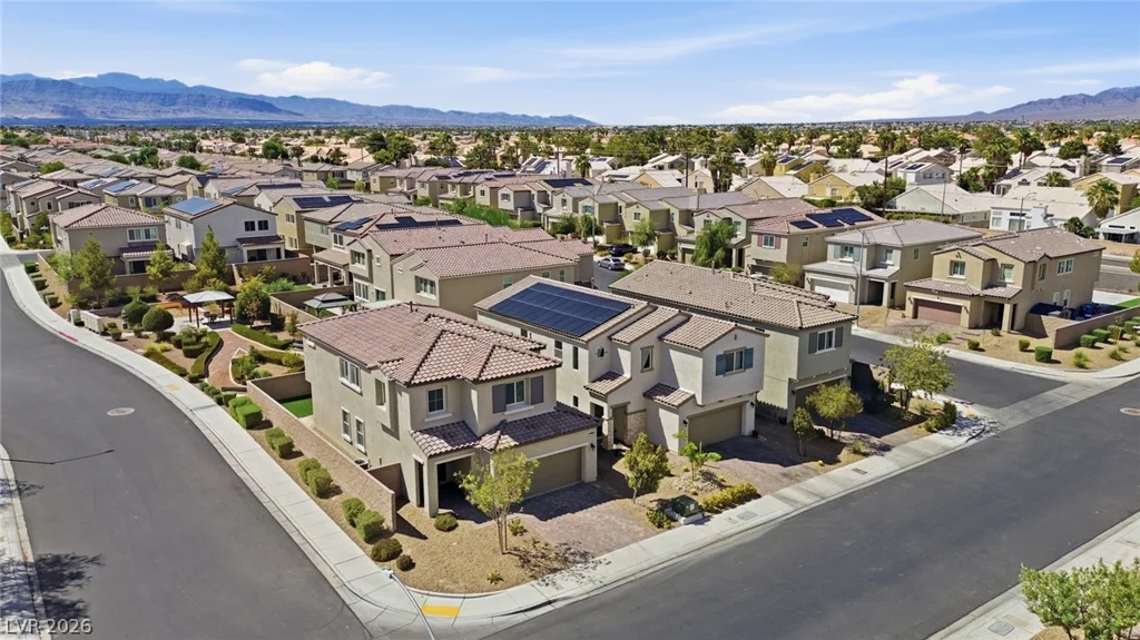 4729 Challenger, North Las Vegas, NV 89031