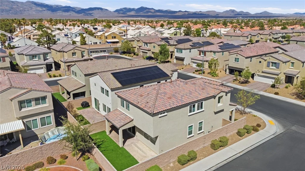 4729 Challenger, North Las Vegas, NV 89031