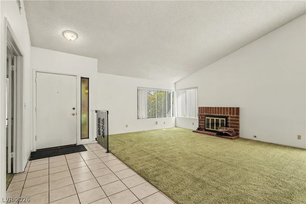 6592 Peachtree, Las Vegas, NV 89103