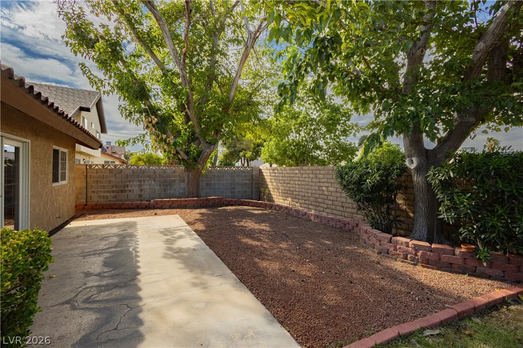 6592 Peachtree, Las Vegas, NV 89103