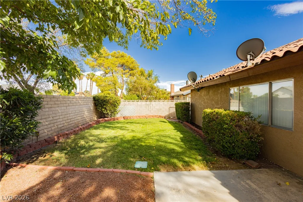 6592 Peachtree, Las Vegas, NV 89103