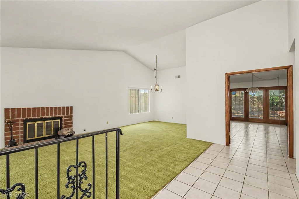 6592 Peachtree, Las Vegas, NV 89103