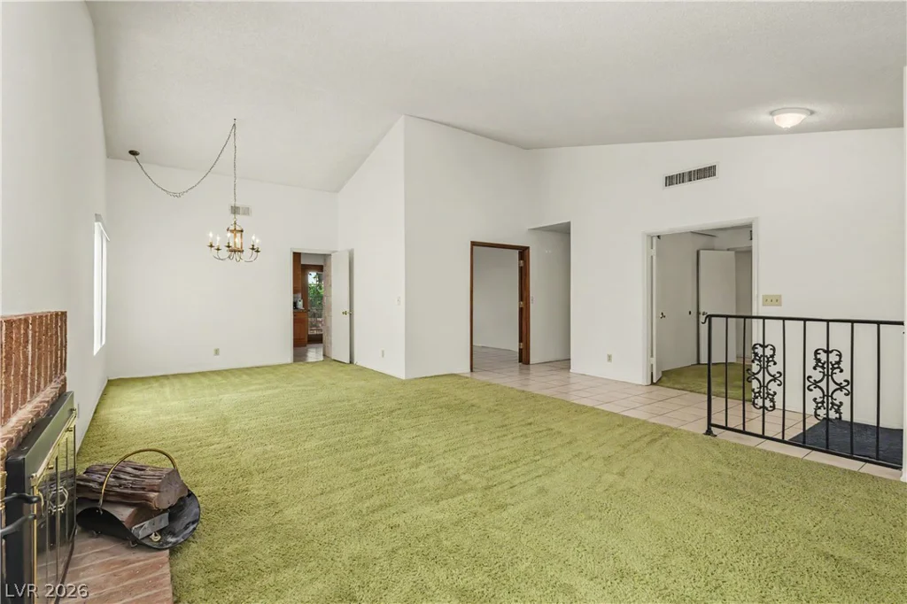 6592 Peachtree, Las Vegas, NV 89103