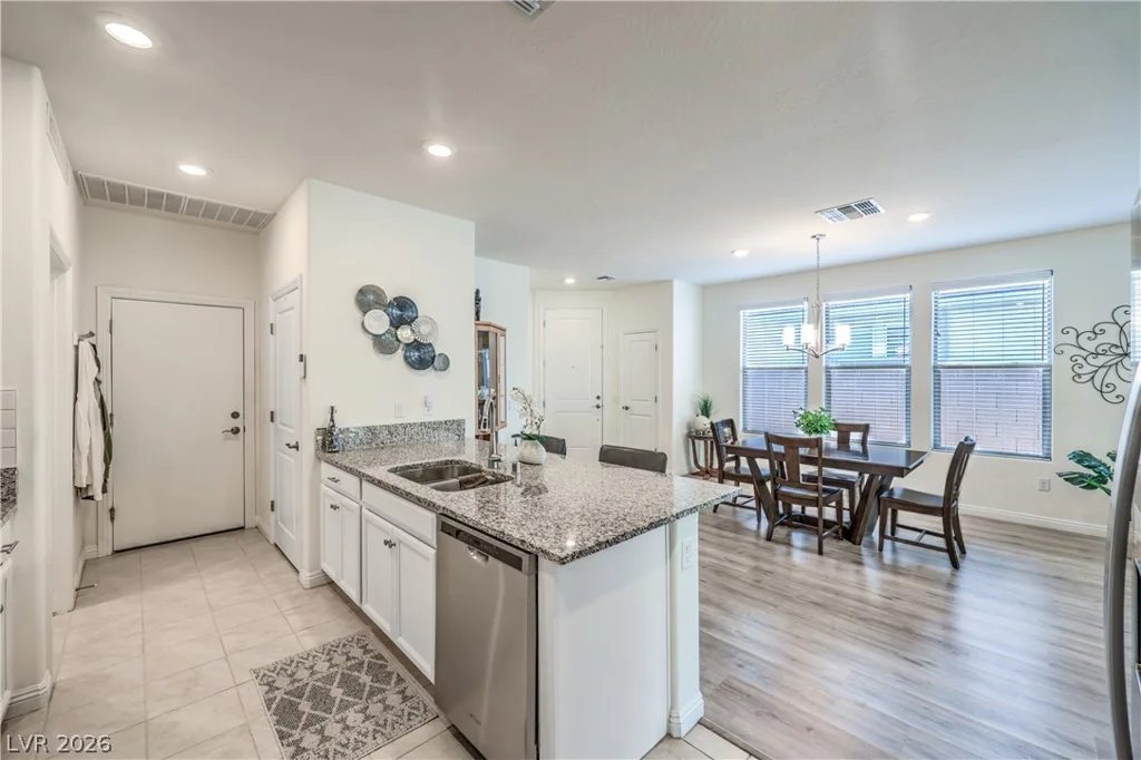 2376 Elmont, North Las Vegas, NV 89086