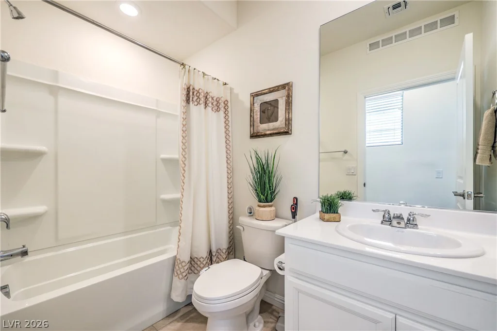 2376 Elmont, North Las Vegas, NV 89086