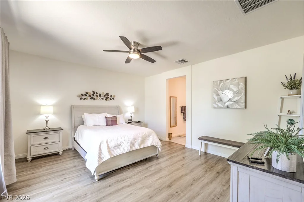 2376 Elmont, North Las Vegas, NV 89086
