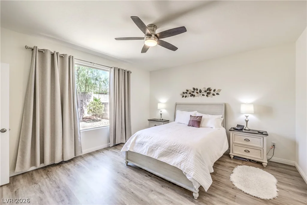 2376 Elmont, North Las Vegas, NV 89086