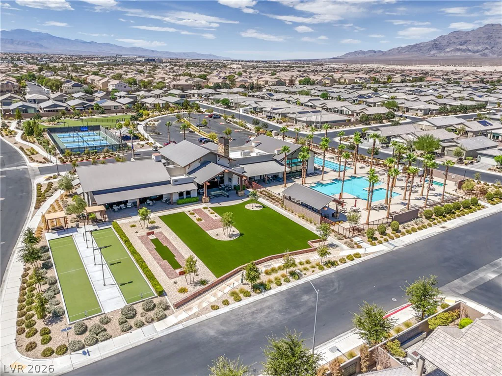 2376 Elmont, North Las Vegas, NV 89086