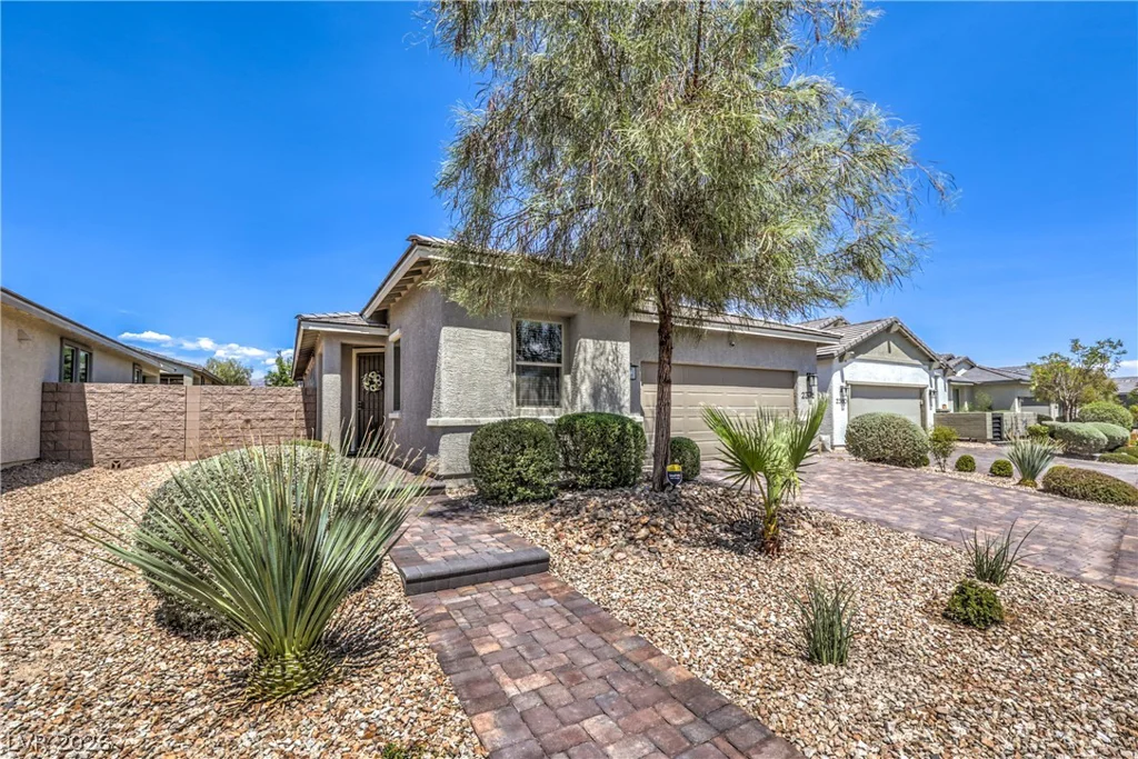 2376 Elmont, North Las Vegas, NV 89086