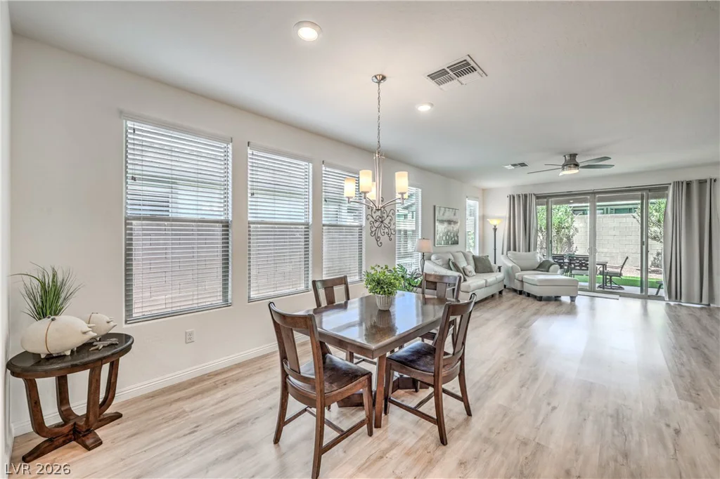 2376 Elmont, North Las Vegas, NV 89086