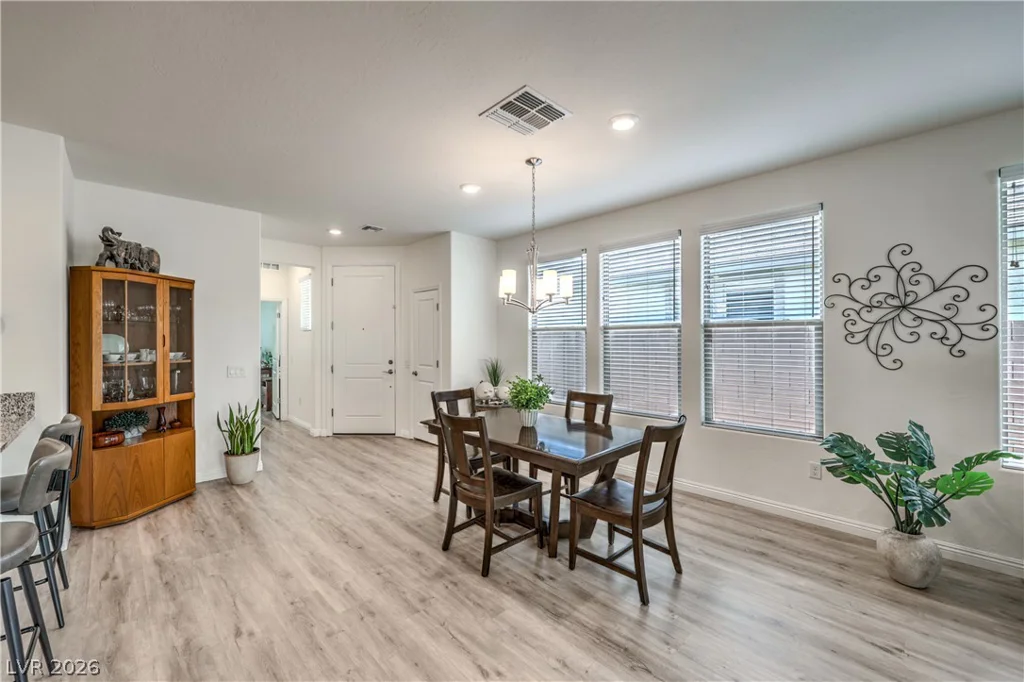 2376 Elmont, North Las Vegas, NV 89086