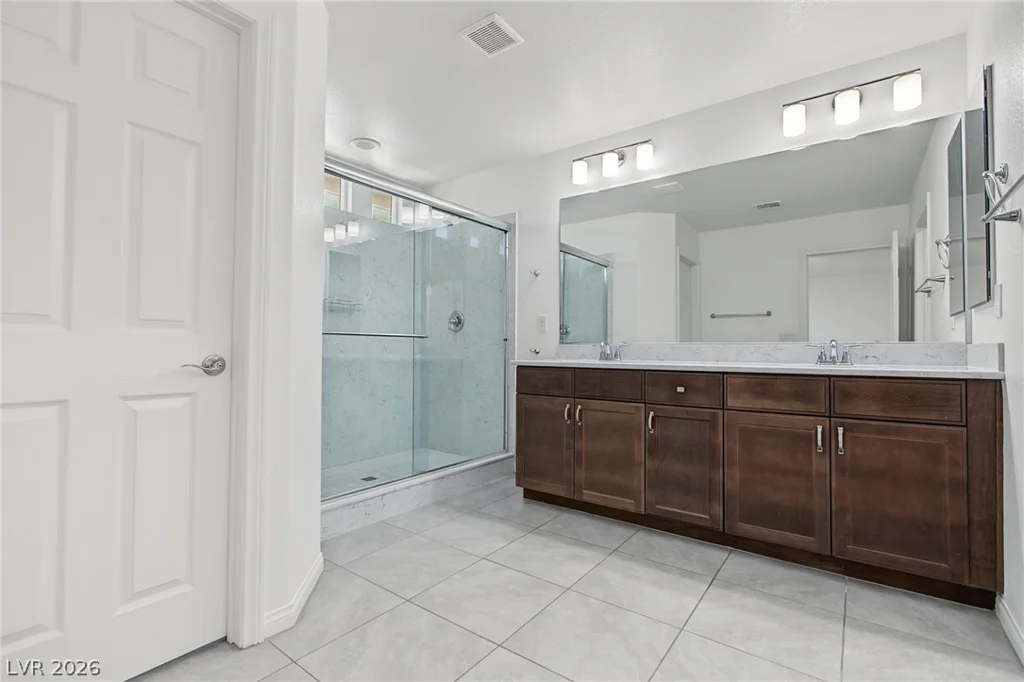 10421 Lorca Major, Las Vegas, NV 89141
