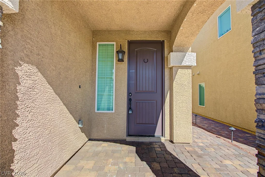 10421 Lorca Major, Las Vegas, NV 89141