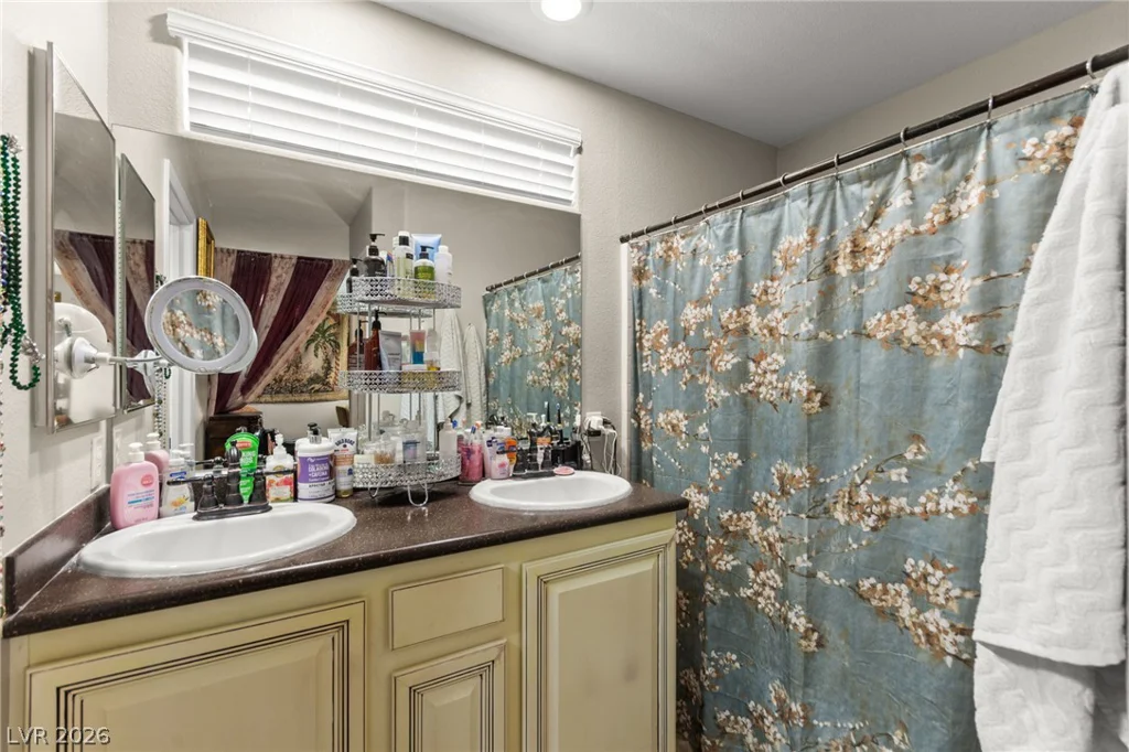 11905 Haven, Las Vegas, NV 89183