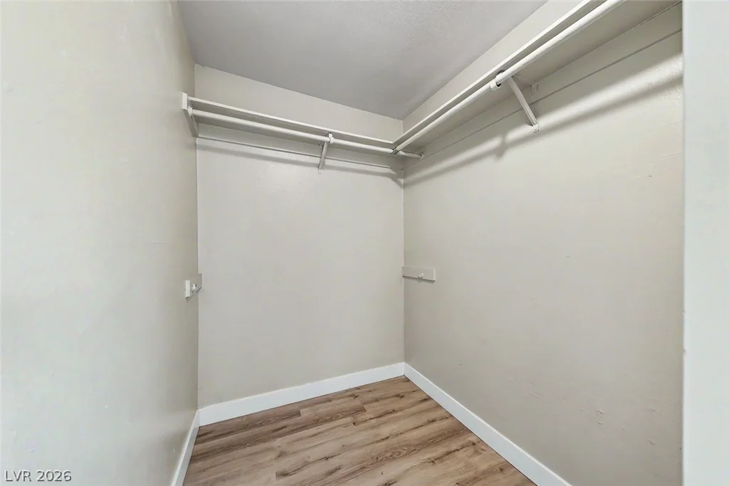 572 Willow Green, Las Vegas, NV 89169