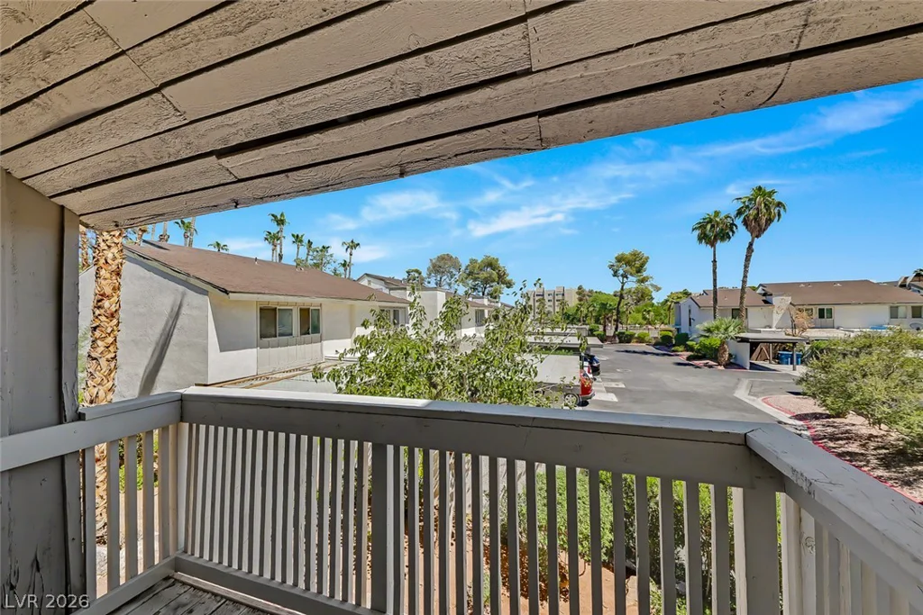 572 Willow Green, Las Vegas, NV 89169