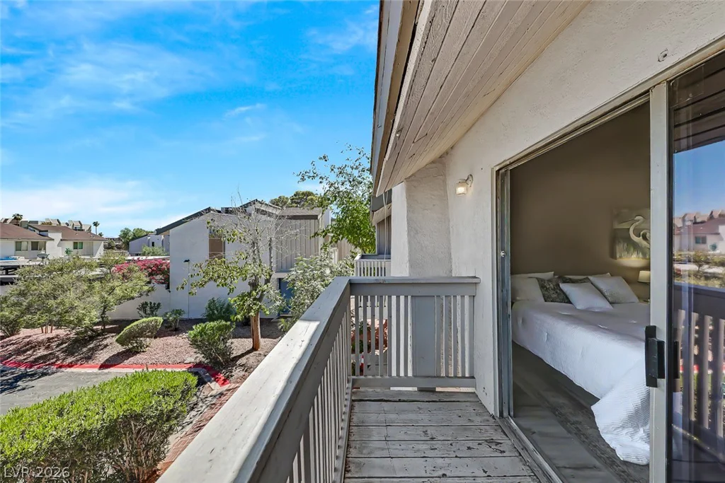 572 Willow Green, Las Vegas, NV 89169