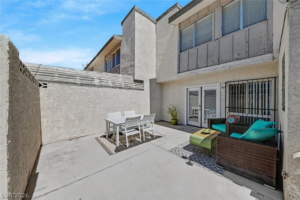 572 Willow Green, Las Vegas, NV 89169