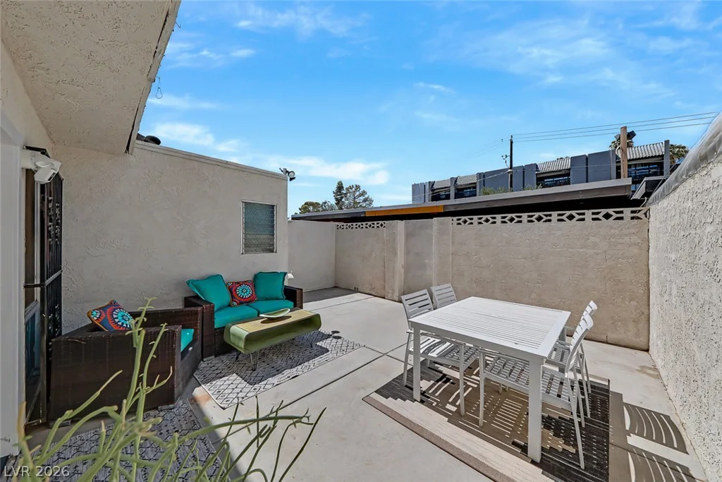 572 Willow Green, Las Vegas, NV 89169