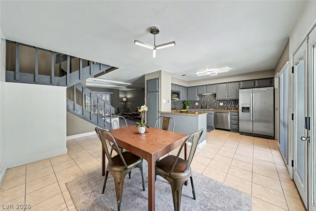 572 Willow Green, Las Vegas, NV 89169