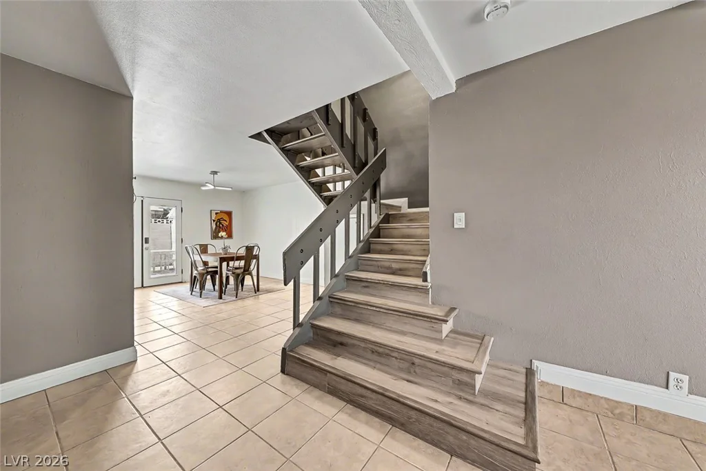 572 Willow Green, Las Vegas, NV 89169