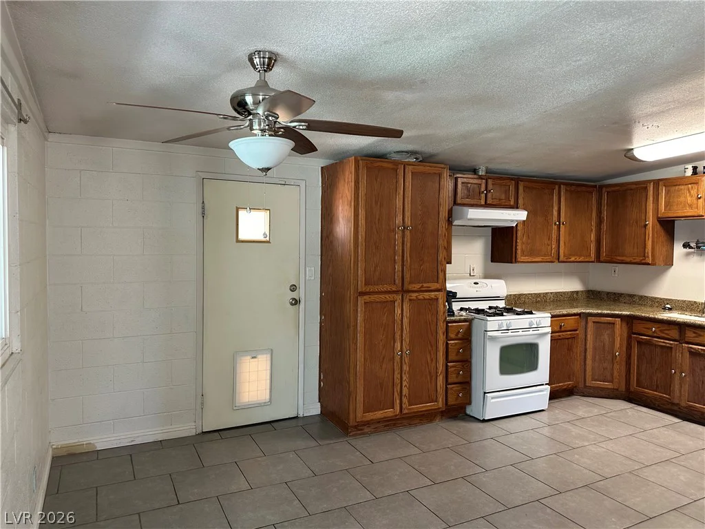 1571 Serenada, Las Vegas, NV 89169