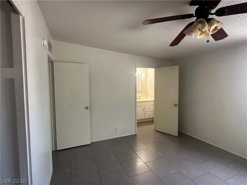 1571 Serenada, Las Vegas, NV 89169