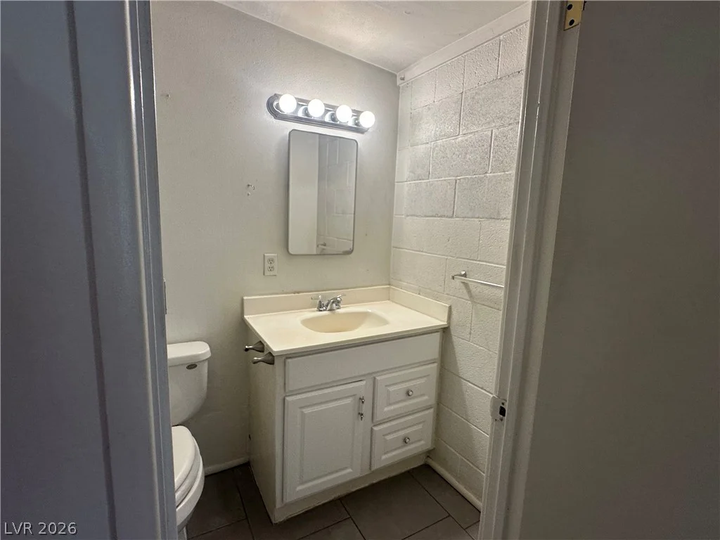1571 Serenada, Las Vegas, NV 89169