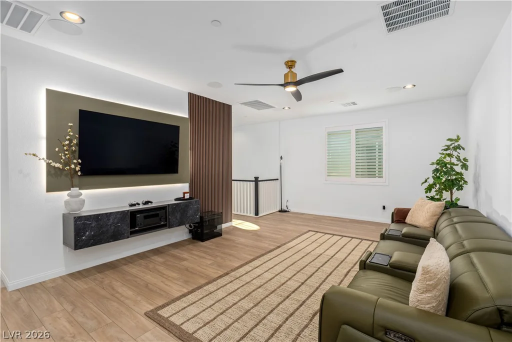 8836 Scalpay, Las Vegas, NV 89166