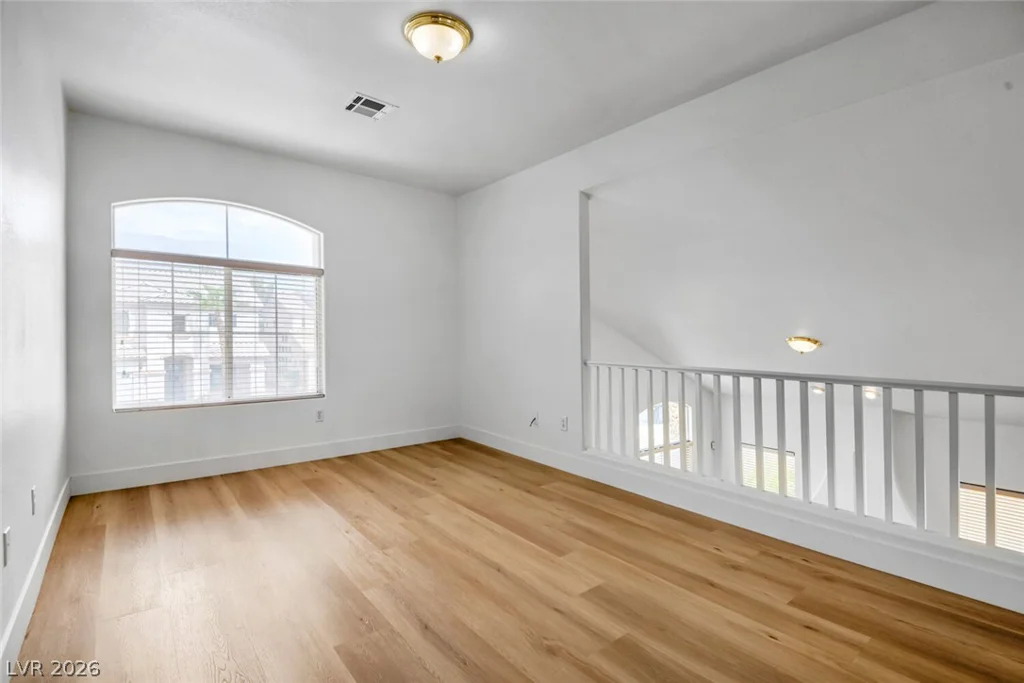 356 Lakewood Garden, Las Vegas, NV 89148