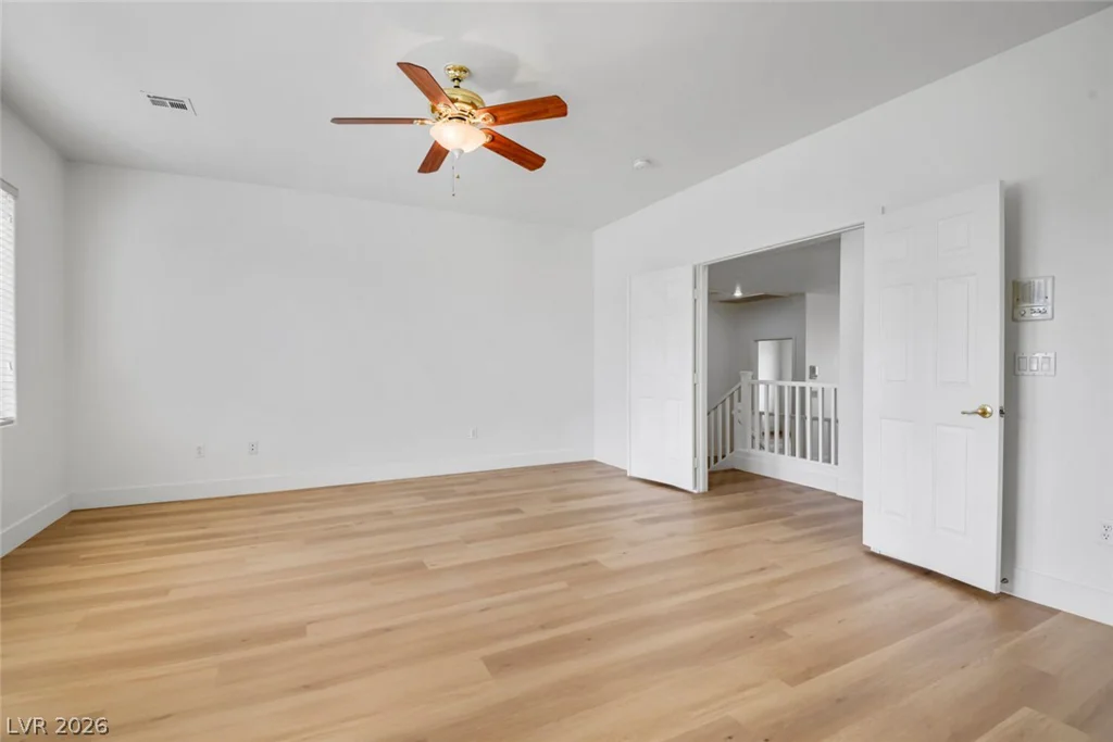 356 Lakewood Garden, Las Vegas, NV 89148