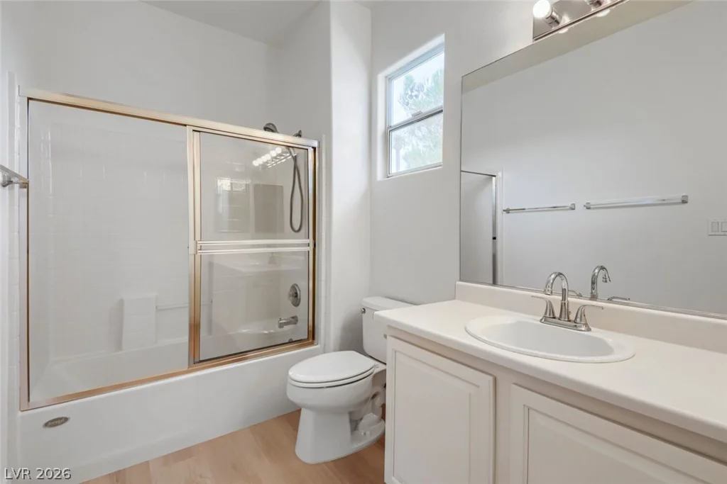 356 Lakewood Garden, Las Vegas, NV 89148