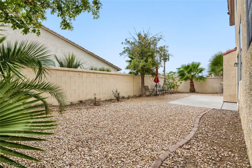 356 Lakewood Garden, Las Vegas, NV 89148