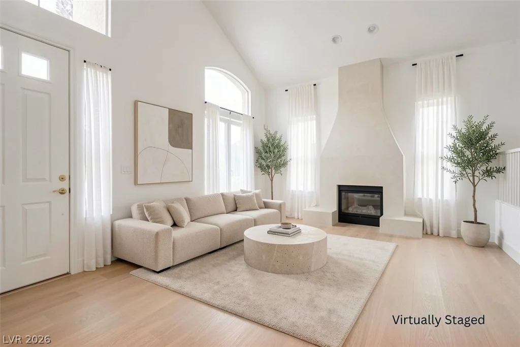 356 Lakewood Garden, Las Vegas, NV 89148