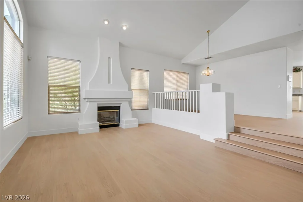 356 Lakewood Garden, Las Vegas, NV 89148