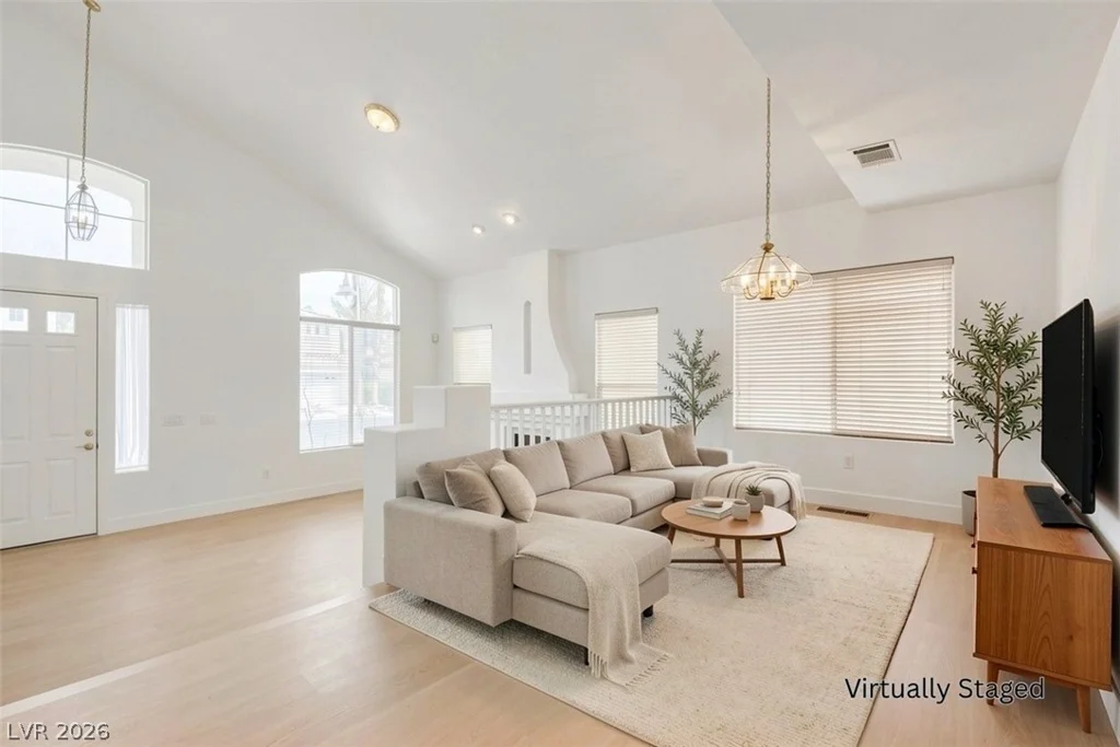 356 Lakewood Garden, Las Vegas, NV 89148