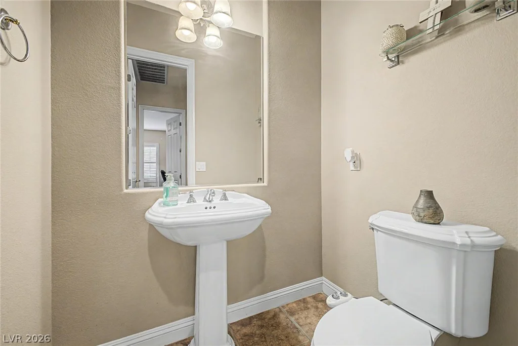 8226 Mount Logan, Las Vegas, NV 89131