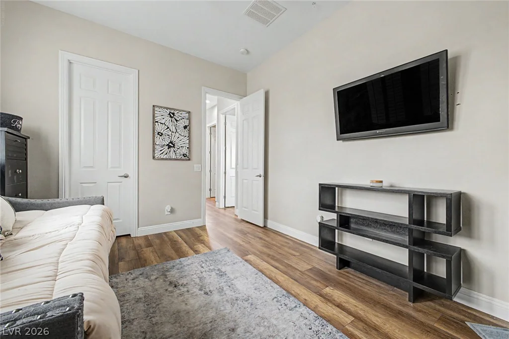 8226 Mount Logan, Las Vegas, NV 89131